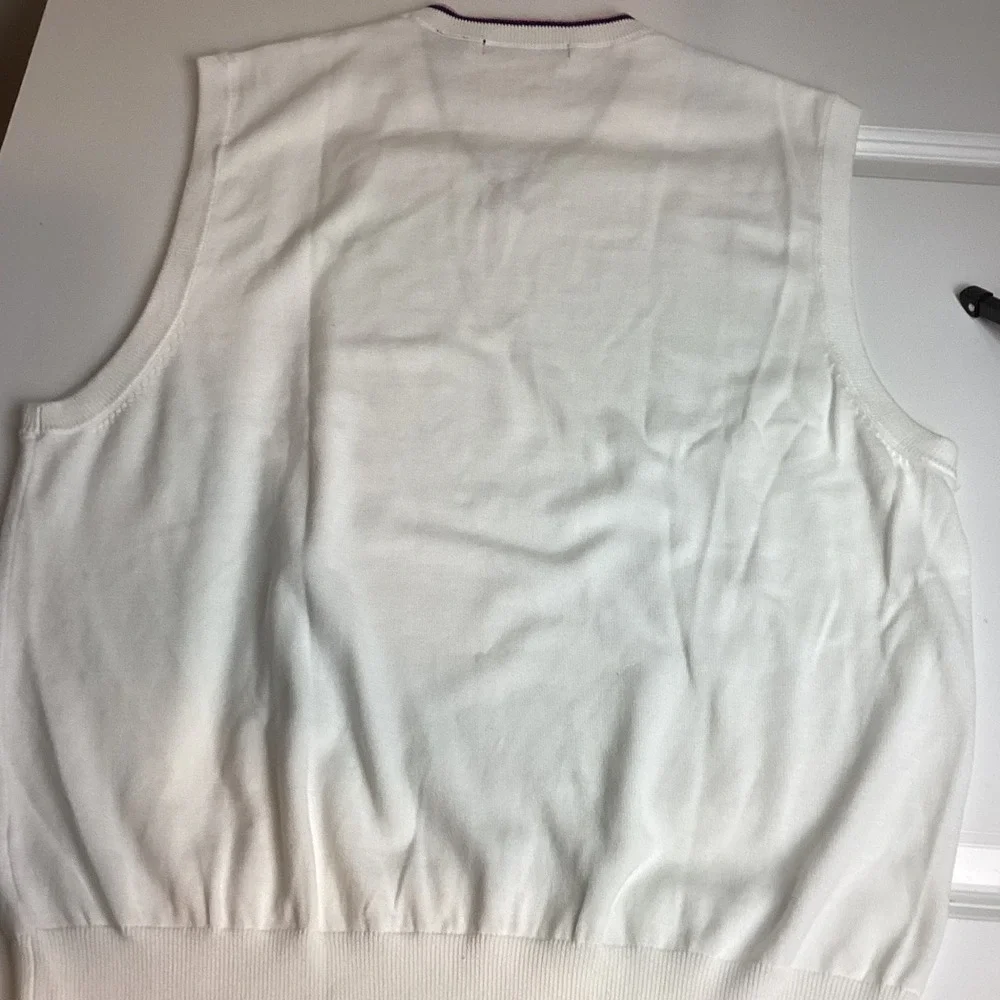 Greg Norman Mens XL White V-Neck Golf Sweater Vest Shark Logo Blue Pink Trim